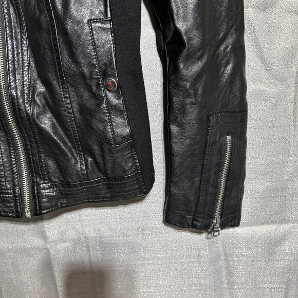 Sebby Collection Women's Black Faux Leather Moto Jacket Zip Pockets Size M - Picture 4 of 12